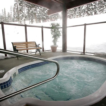 Cahilty Lodge Sun Peaks Extérieur photo