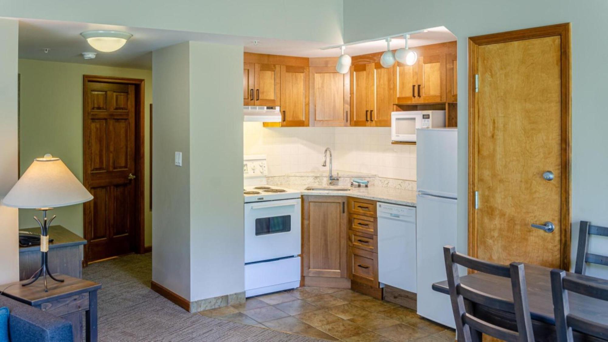 Cahilty Lodge Sun Peaks Chambre photo