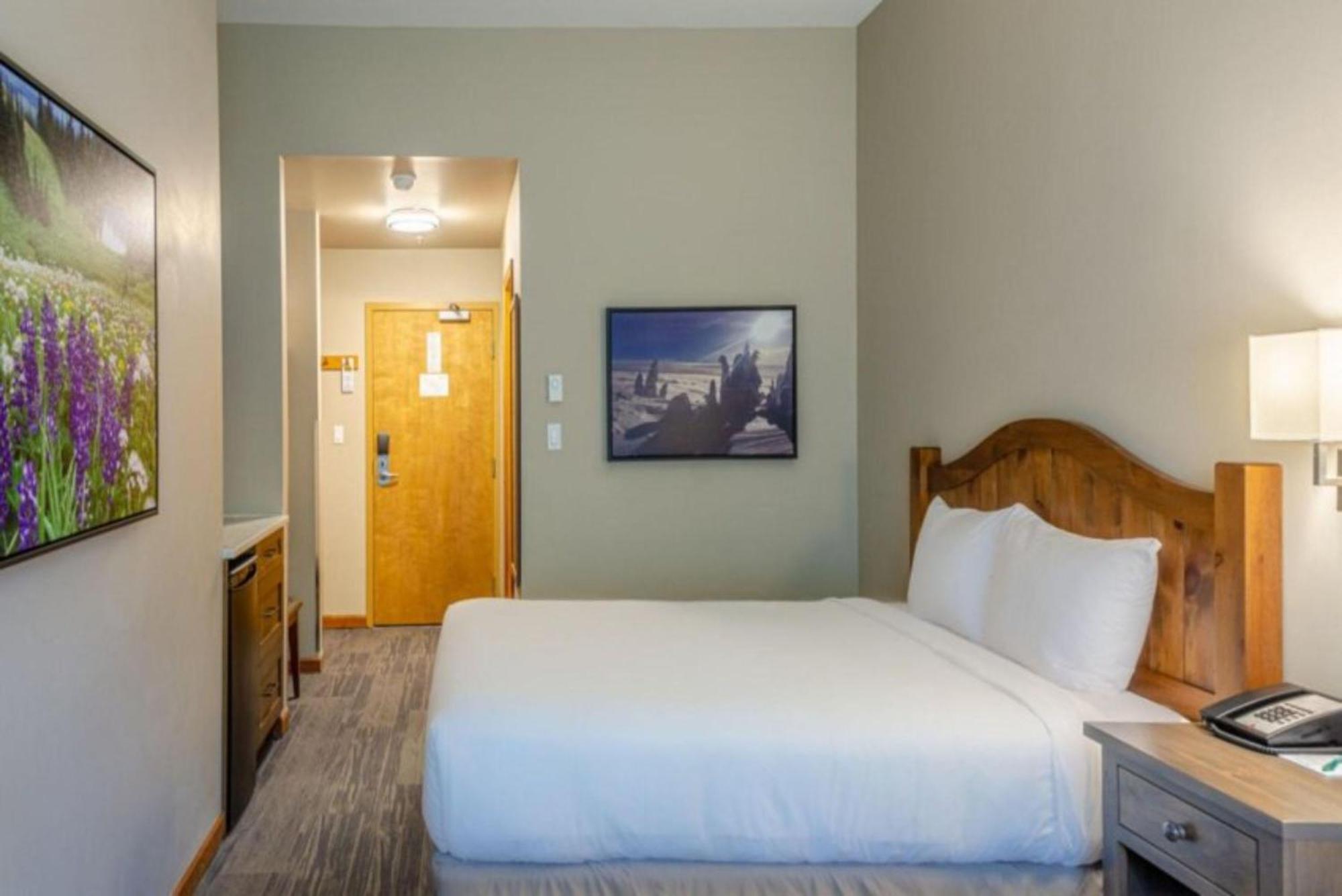 Cahilty Lodge Sun Peaks Extérieur photo