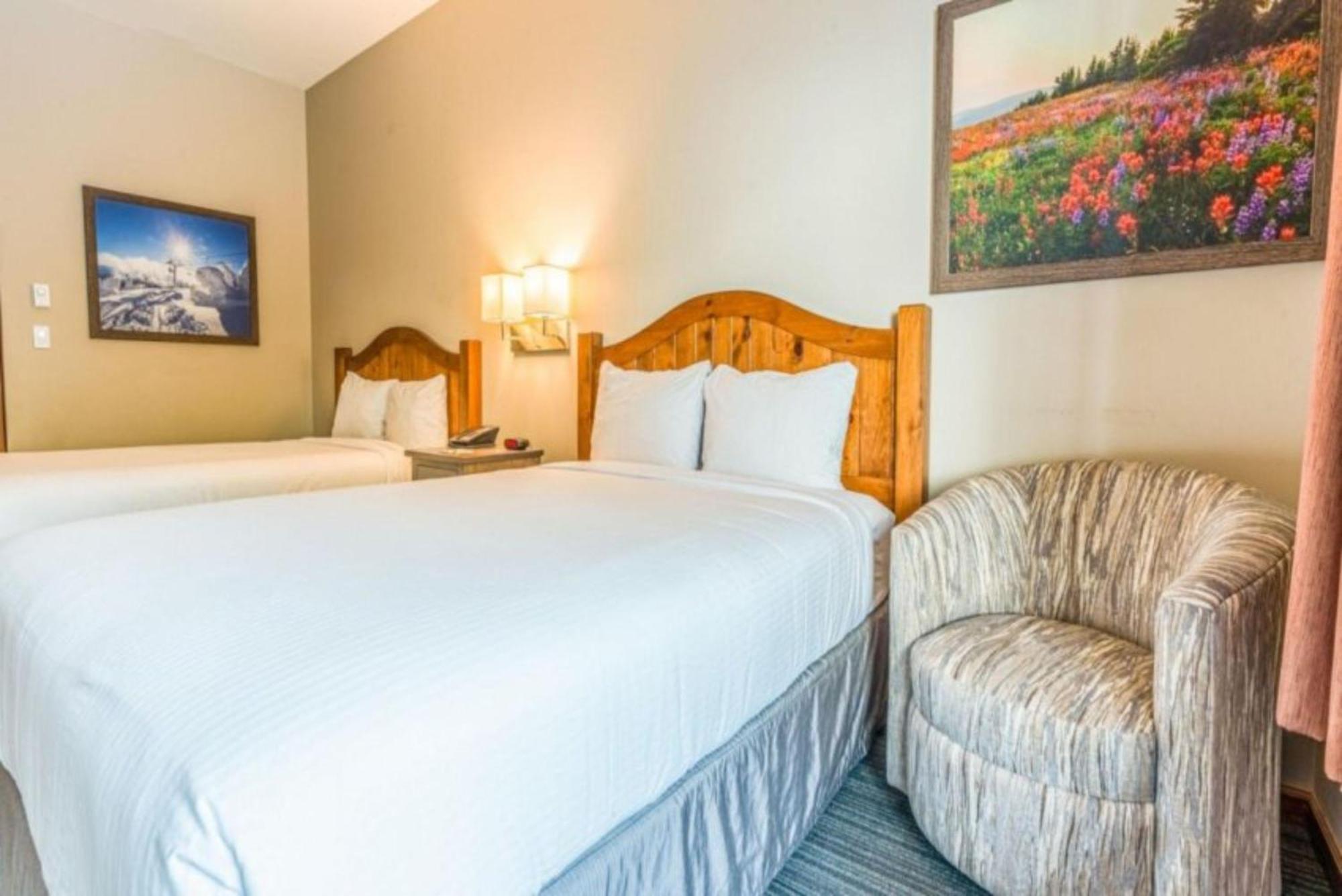 Cahilty Lodge Sun Peaks Extérieur photo