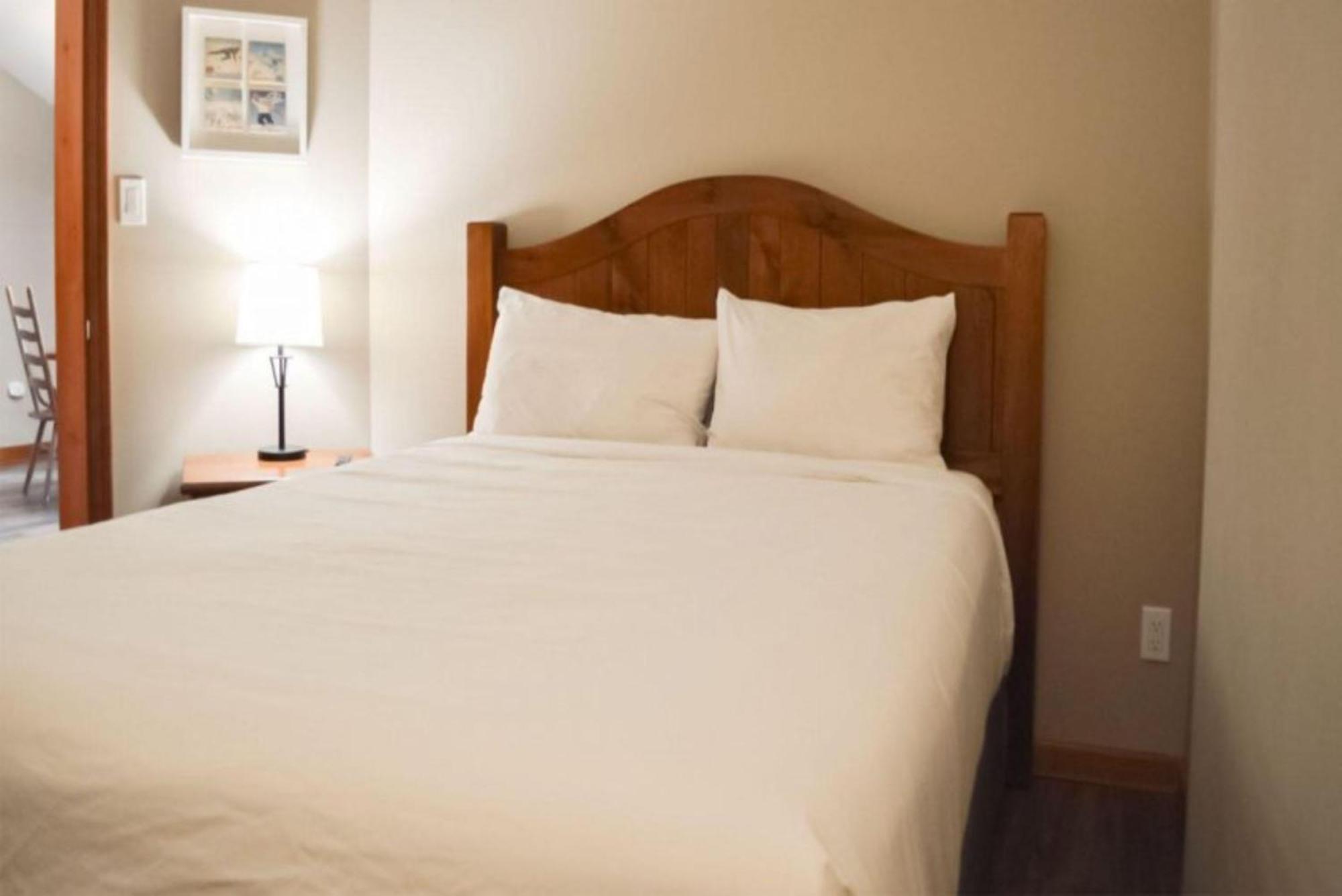 Cahilty Lodge Sun Peaks Extérieur photo