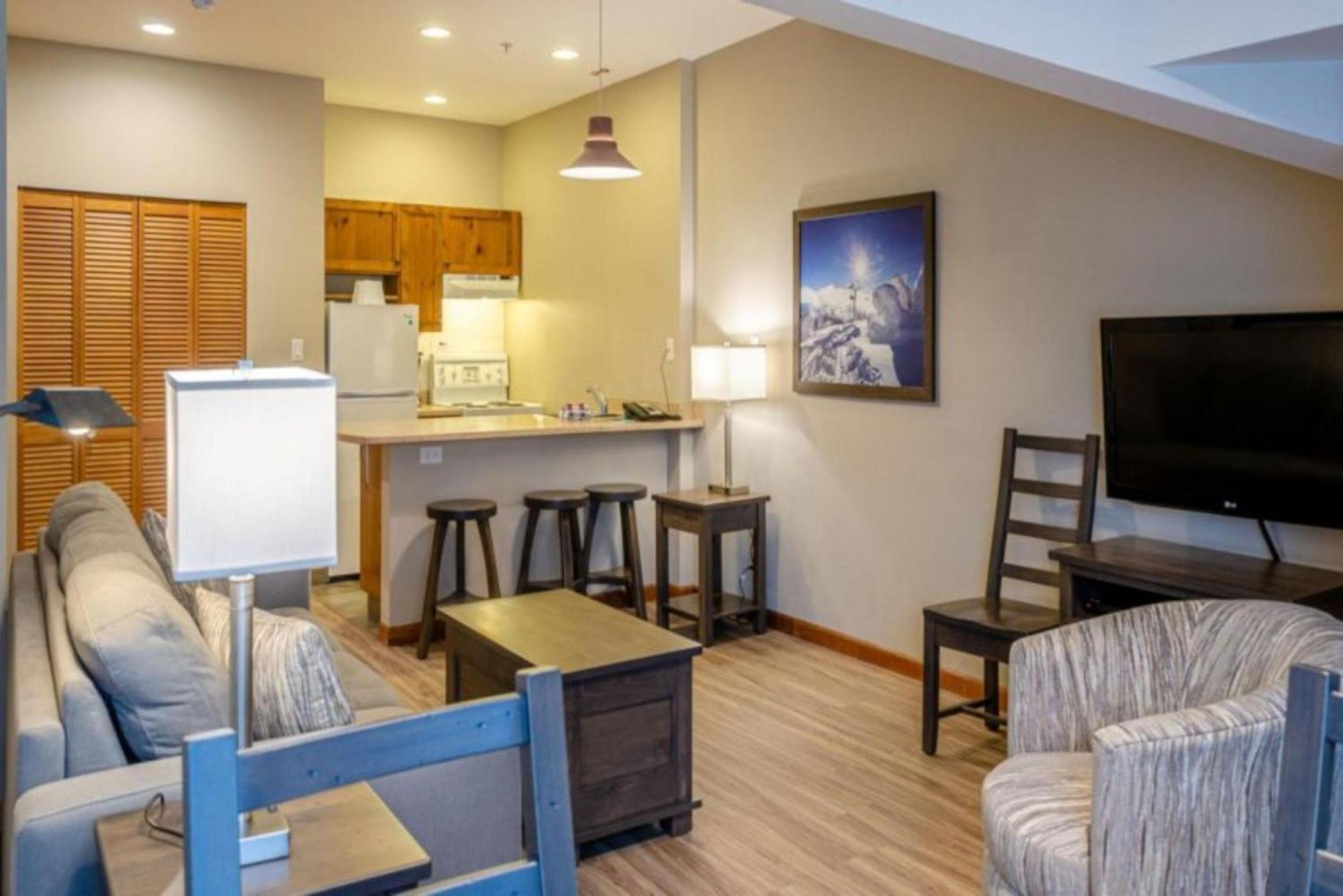 Cahilty Lodge Sun Peaks Extérieur photo