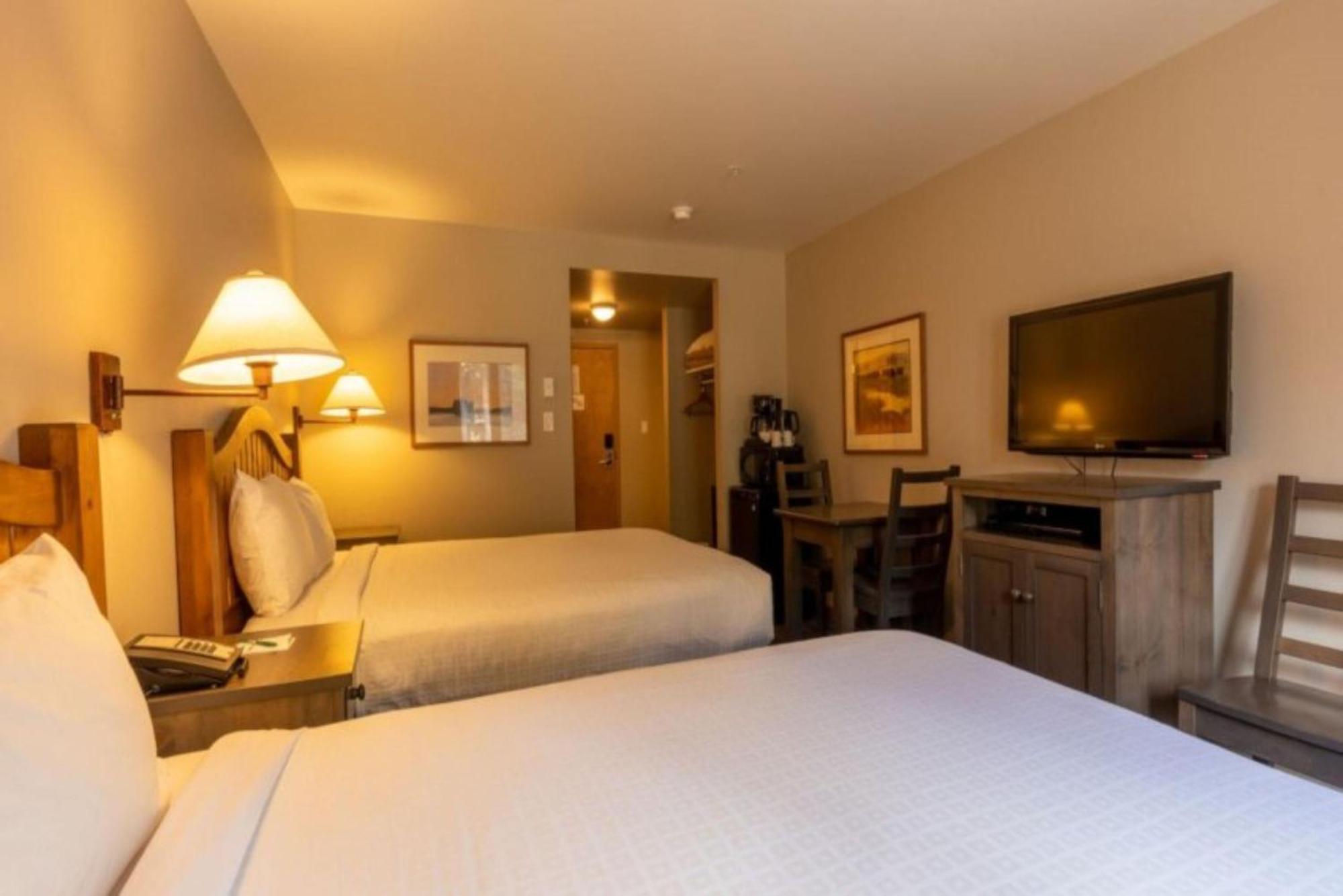 Cahilty Lodge Sun Peaks Extérieur photo
