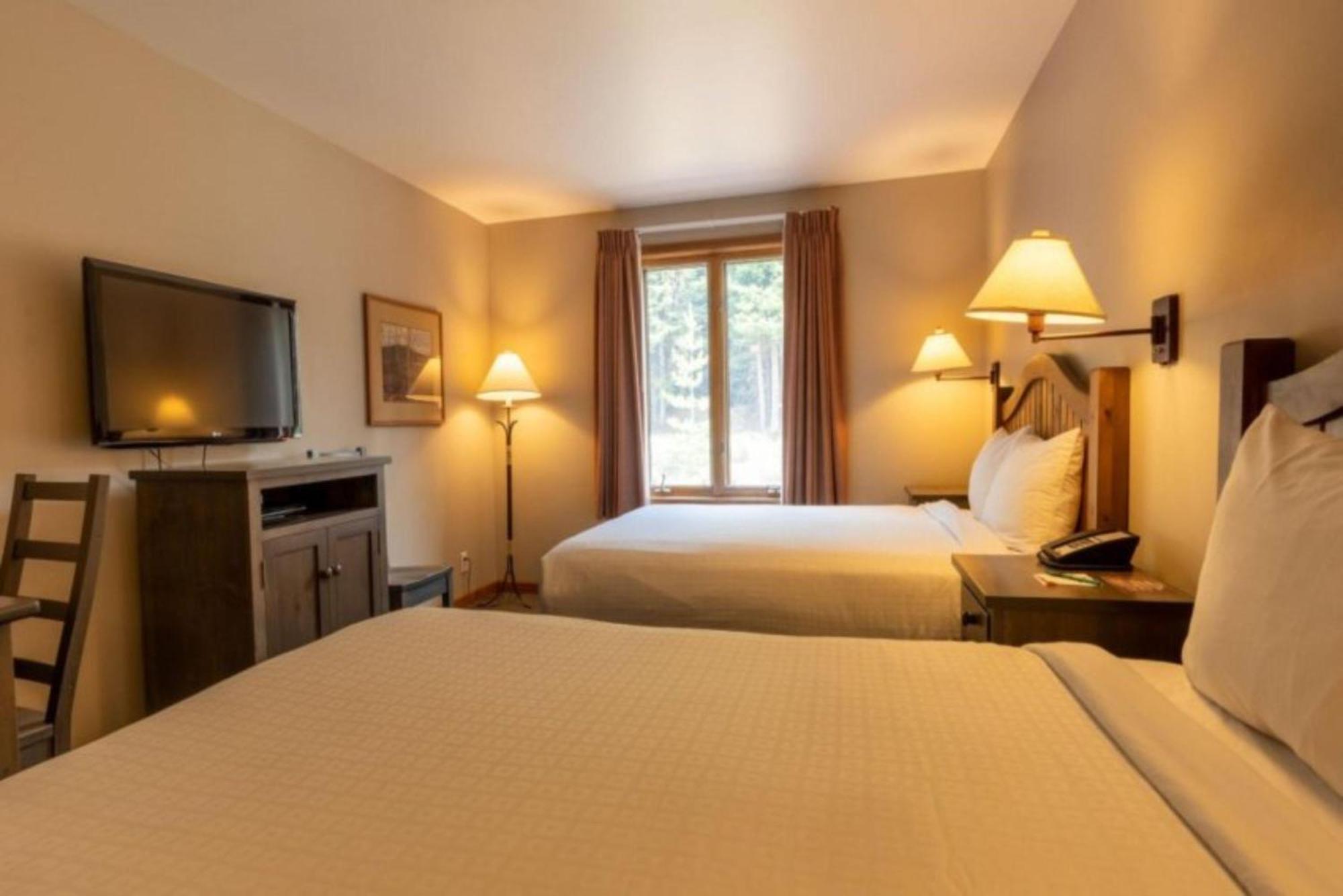 Cahilty Lodge Sun Peaks Extérieur photo
